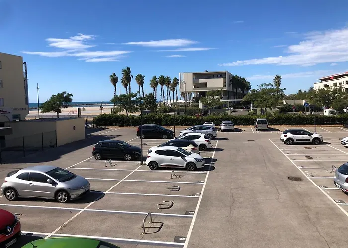 T2 A Deux Pas Des Plages Quartier Des Quilles Appartamento