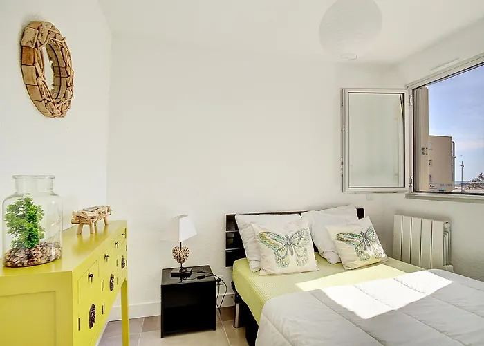 T2 A Deux Pas Des Plages Quartier Des Quilles Appartamento